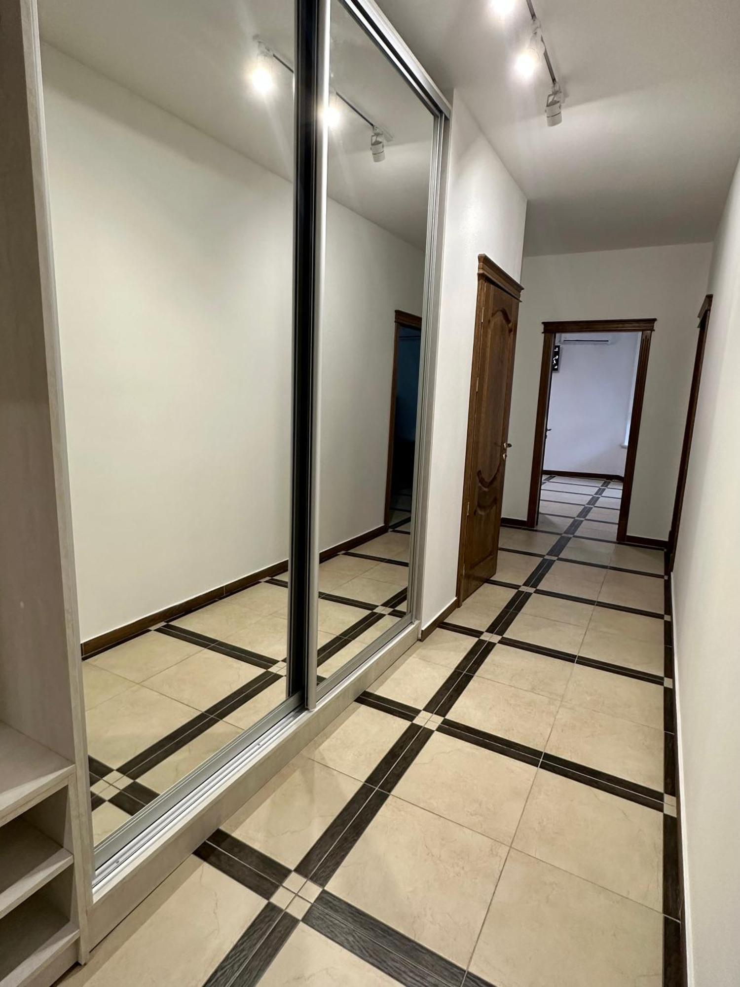 Opera Center Hotel & Apartments 리비프 외부 사진