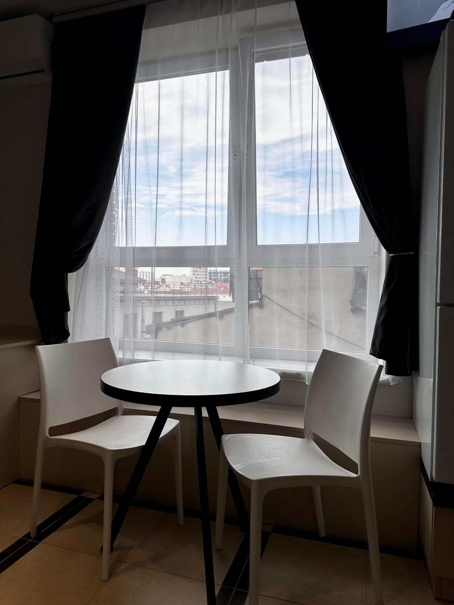Opera Center Hotel & Apartments 리비프 외부 사진