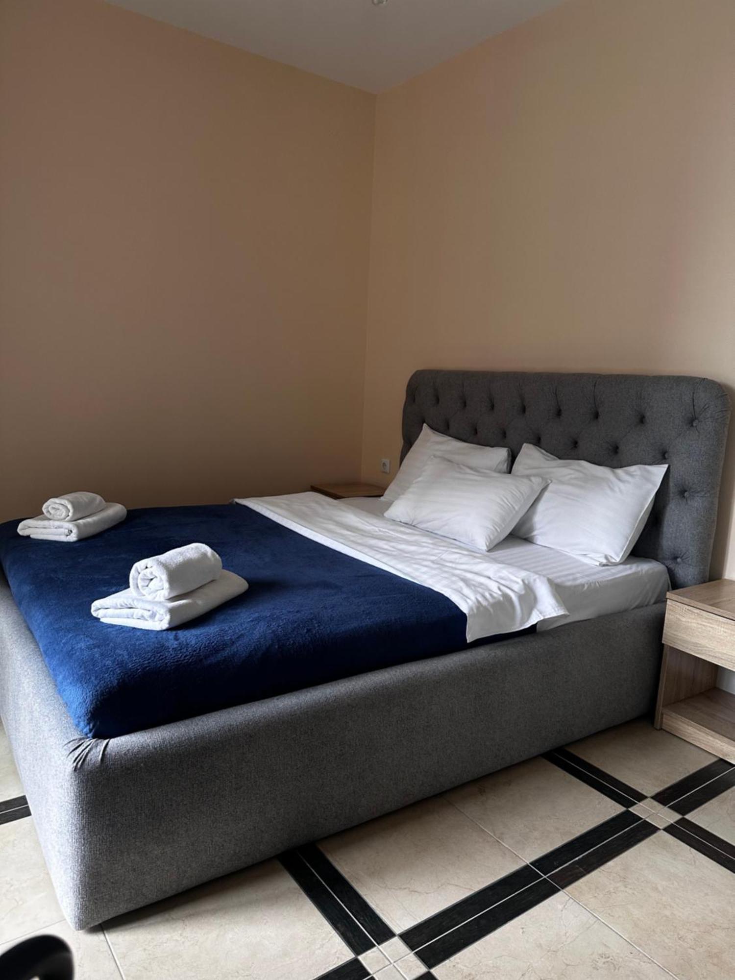 Opera Center Hotel & Apartments 리비프 외부 사진
