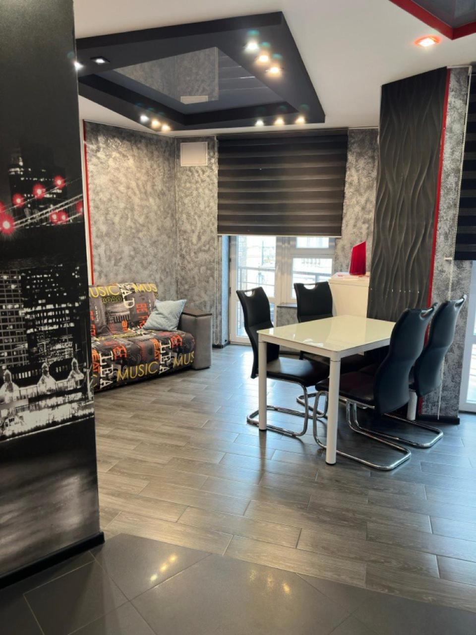 Opera Center Hotel & Apartments 리비프 외부 사진