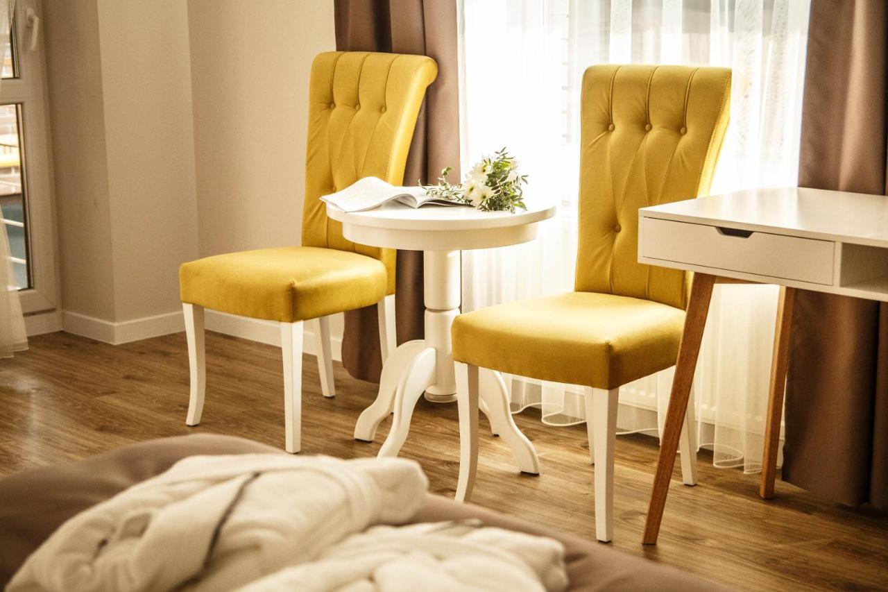 Opera Center Hotel & Apartments 리비프 외부 사진