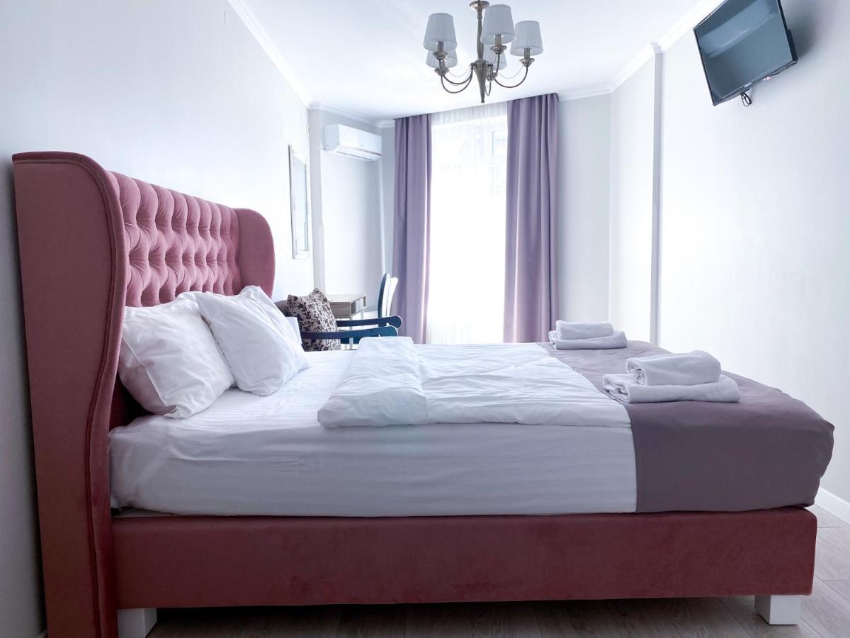 Opera Center Hotel & Apartments 리비프 외부 사진